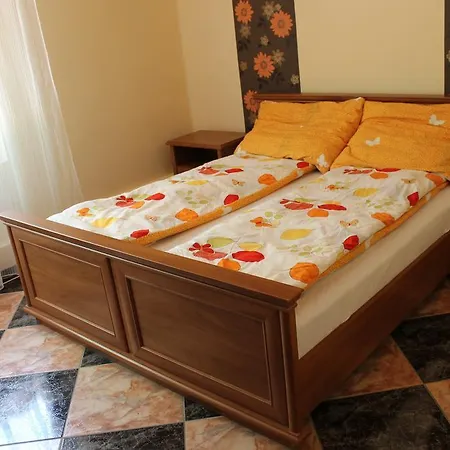 Csaladikucko Vendeghaz Guest house Balatonszabadi