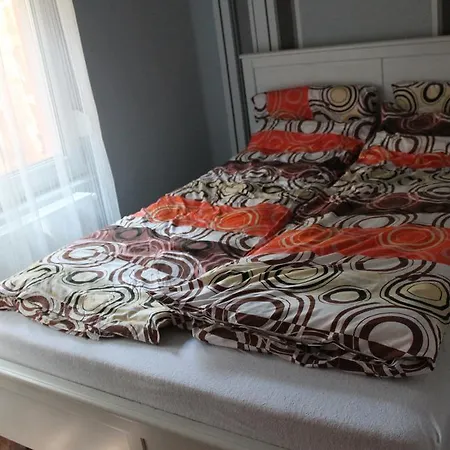 Guest house Csaladikucko Vendeghaz *
