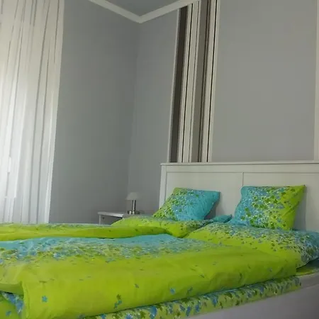 Csaladikucko Vendeghaz Balatonszabadi